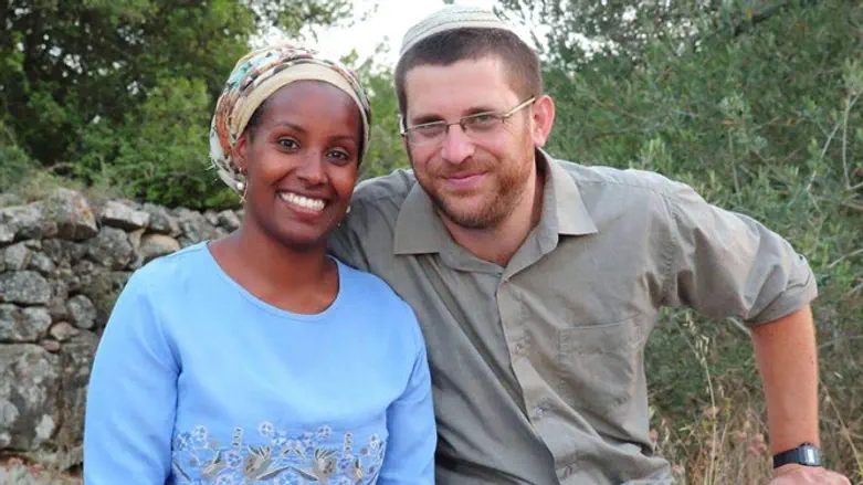 אנטוהון טורצקי לצד בעלה 