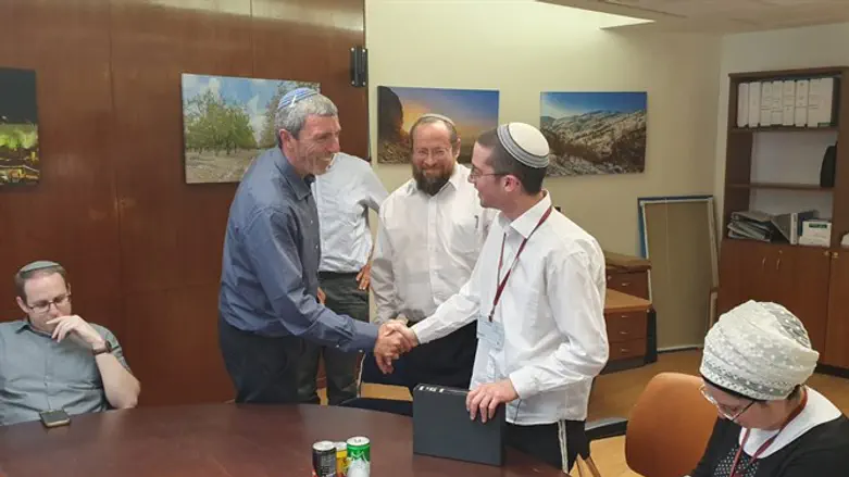 חתן התנ"ך בישיבת הסיעה. היום