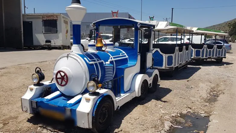 רכבת השעשועים במג'ד אל כרום