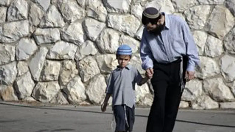 לא רק בשבת. למצולמים אין קשר לכתבה.