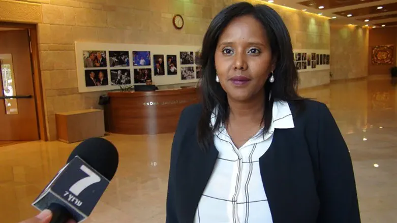 Пнина Тамано-Шата