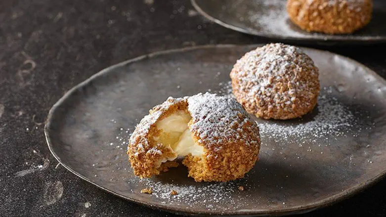 כדורי גלידה בציפוי קינמון פריך