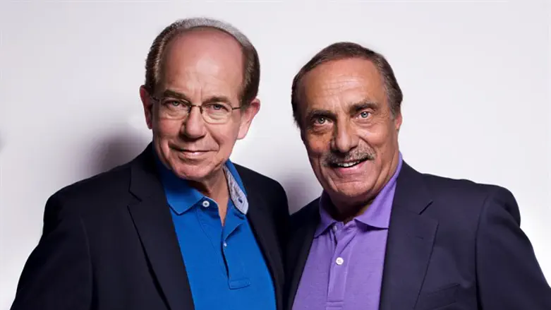 יזכו לתואר. צמד רעים