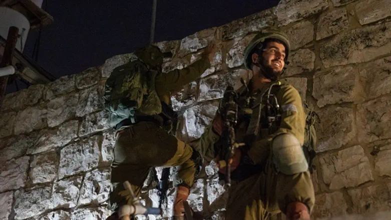 להיות בשטח ולראות את הדברים בעיניים