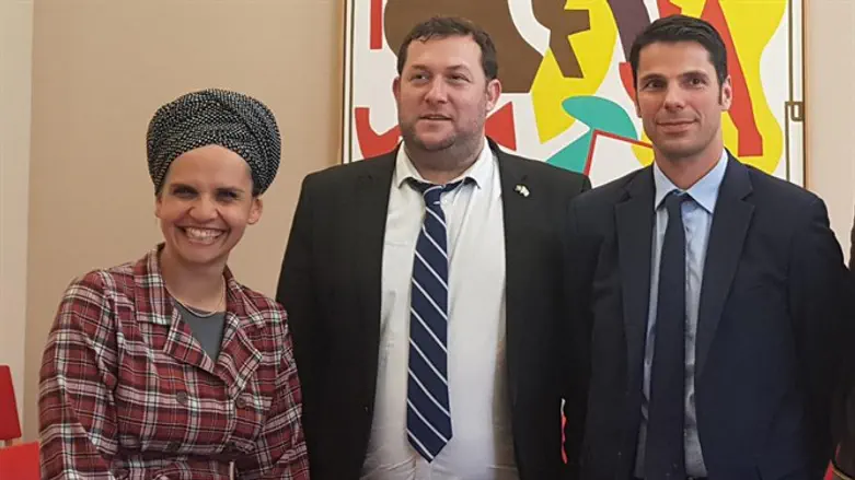 פלוואט, דגן ושבח