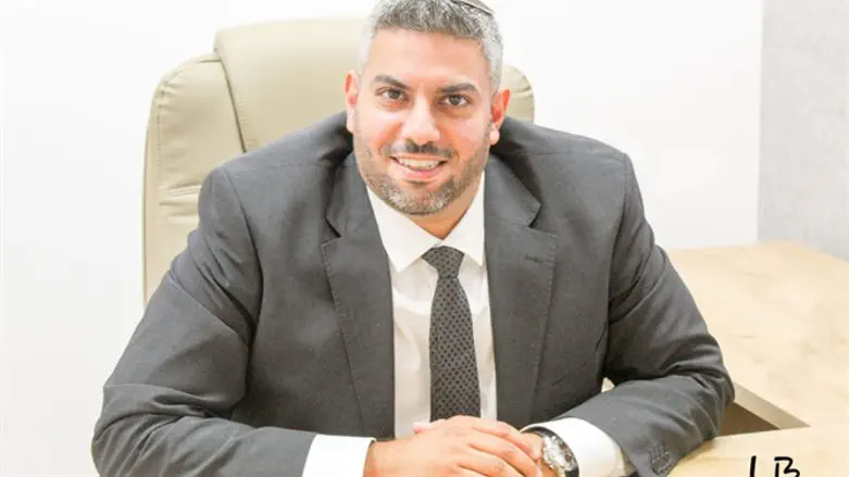 עו"ד אמיר ברכה