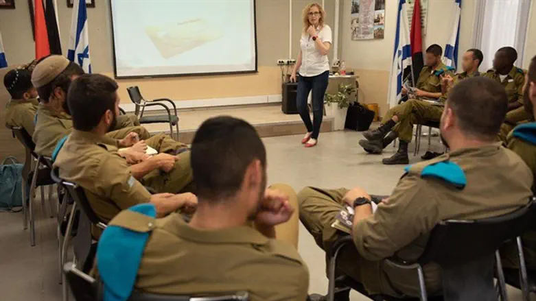 למצולמים אין קשר לידיעה