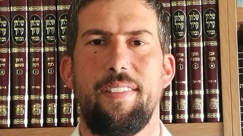 הרב אבי שיש