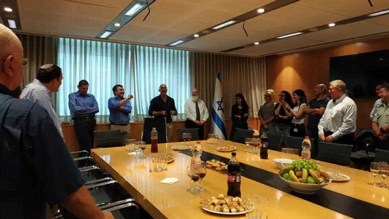 מסיבת הפרידה