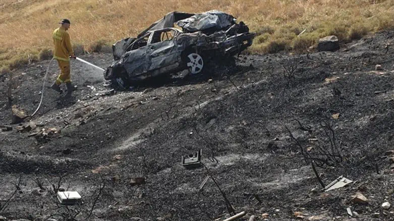 Машина, сгоревшая при пожаре