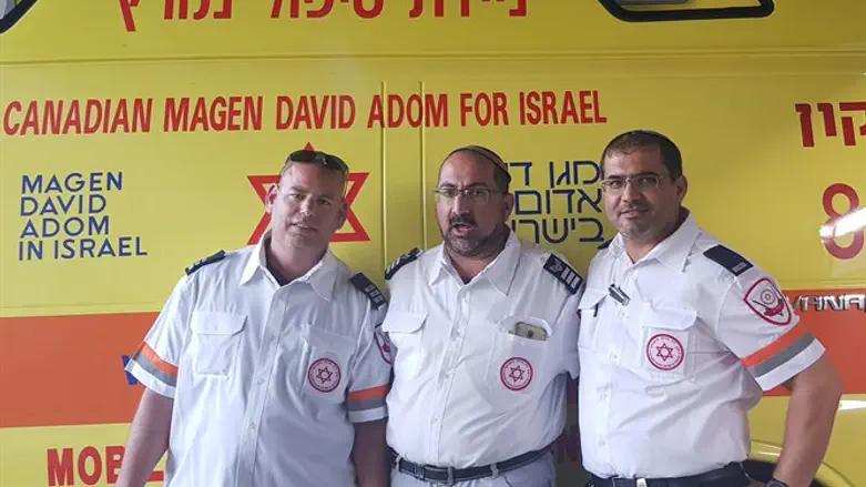 אלון ריזקאן, גיל בסמוט וברק כהן