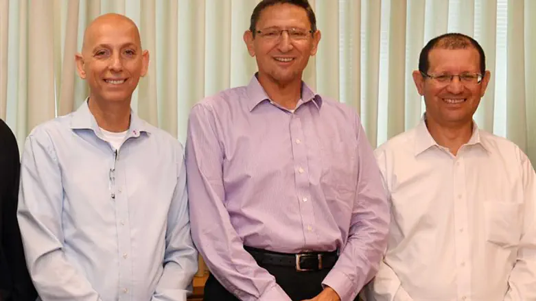 קולס, אדם ובן ברוך