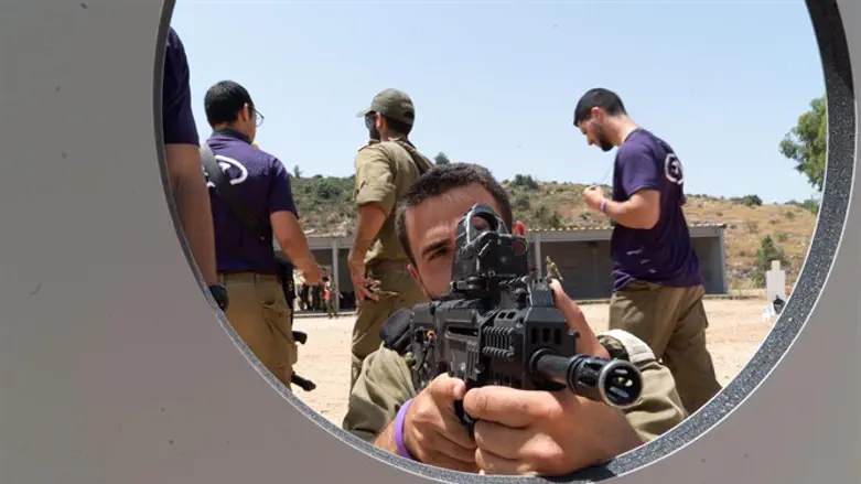 אחד הלוחמים בתחרות