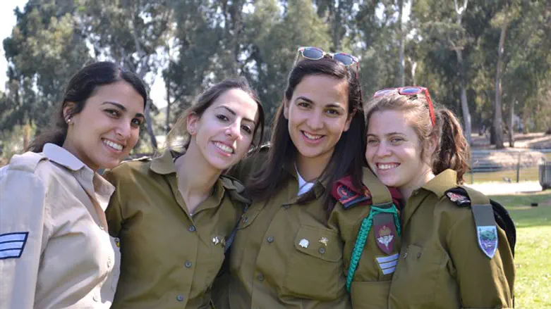 חיילות דתיות. ארכיון