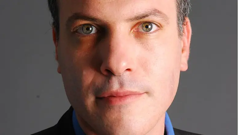 עו"ד נועם קוריס