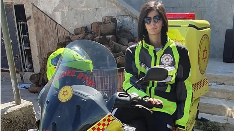 Balkees Abu Awad - first Druze medi-cycle paramedic in MDA