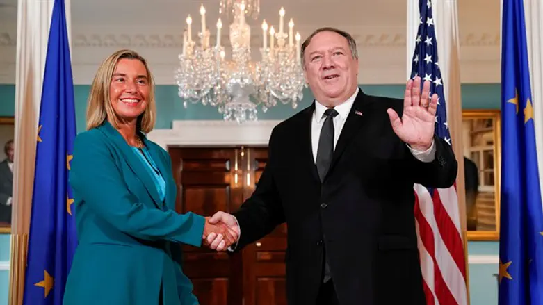 Federica Mogherini and Mkie Pompeo