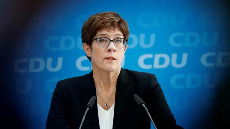 אנגרט קראמפ-קרנבאואר