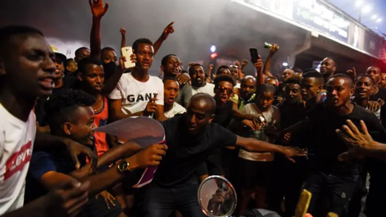 Ethiopian Israelis protest following the death of 19-year-old Solomon Tekah