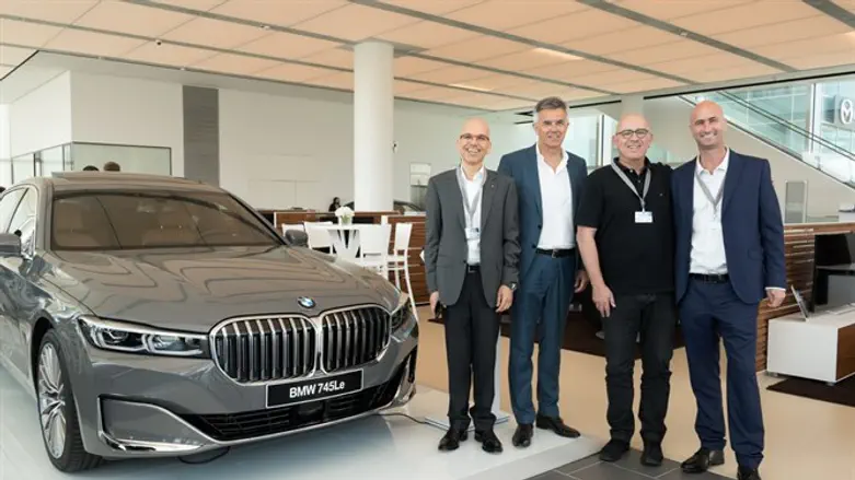 משתתפי הדיאלוג