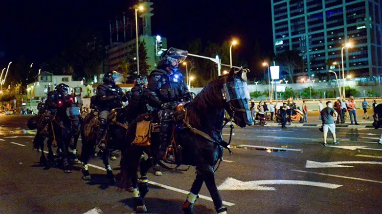 פרשי משטרה במחאת יוצאי אתיופיה