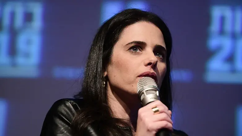 Айелет Шакед