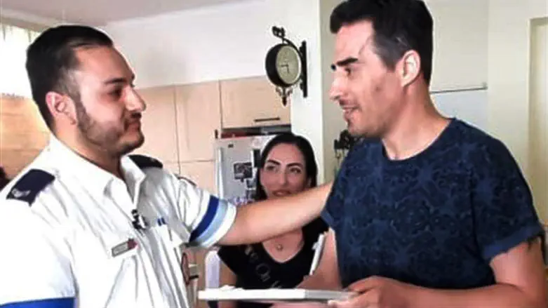 ערן נפגש עם צוות מד"א