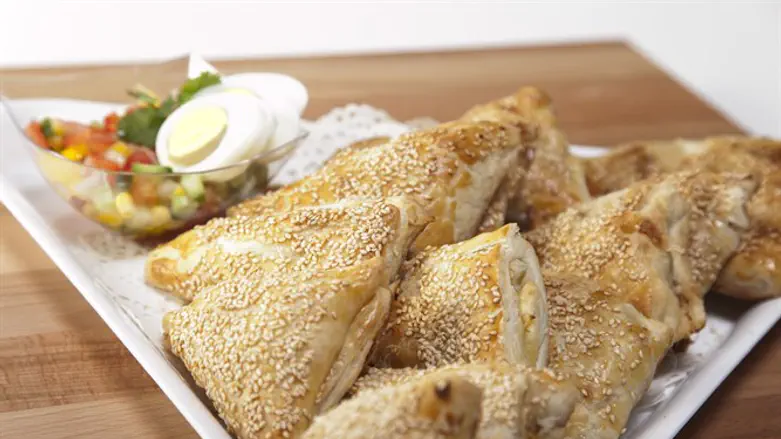 בורקס טונה ובטטה