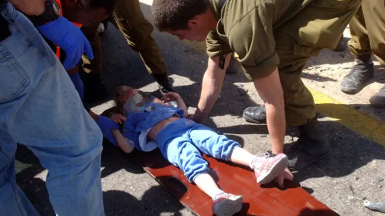 Ребенок, угодивший в ДТП. Иллюстрация