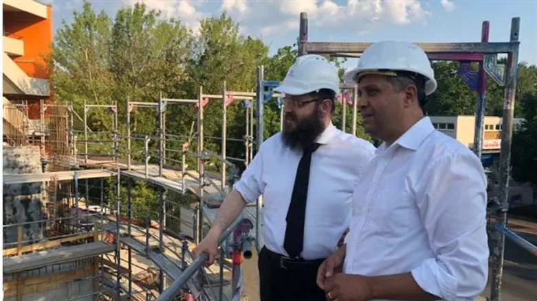 Saleh with Rabbi Teichtal