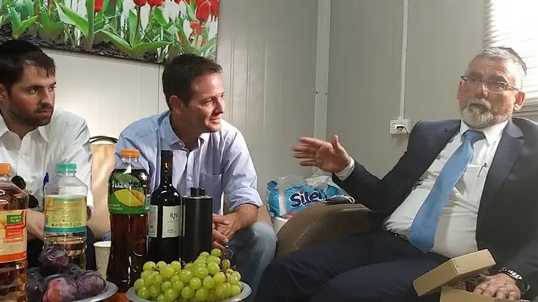 השר ועקנין עם ערן דורון יו"ר המועצה