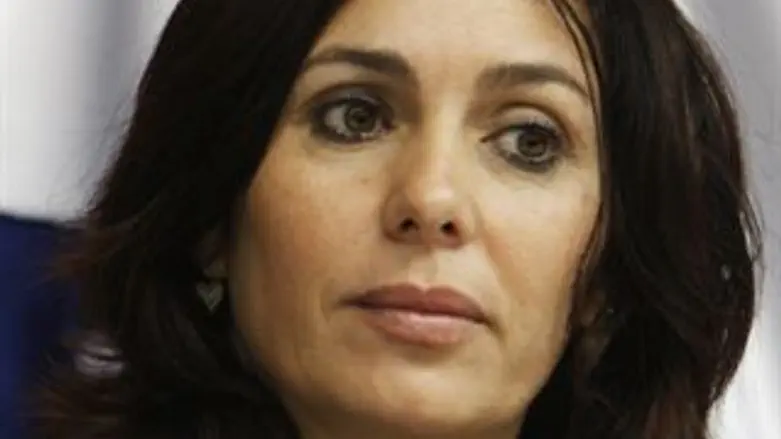 רה"מ חייב להתערב. רגב