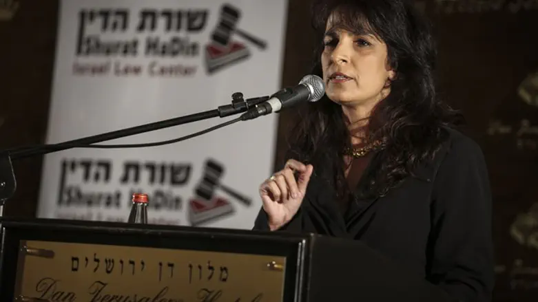 תקדים היסטורי. ניצנה דרשן-לייטנר