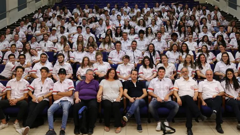 "MDA Overseas" volunteers from around the world