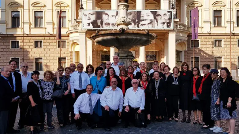 עושים כבוד לישראל ולראשל''צ