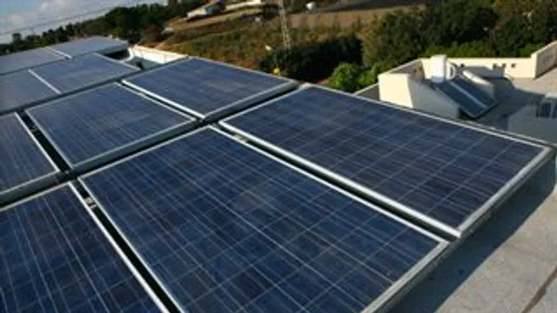 מתקן סולארי. אילוסטרציה