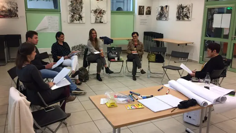 Йонит Ковач со студентами в Кракове