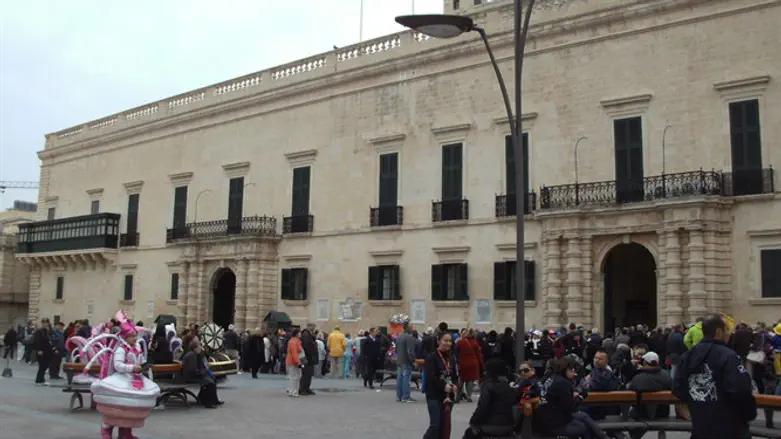 מגייסים וטסים ללא עלות