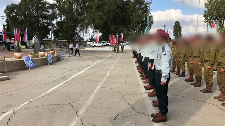 פתיחת בית הספר לקומנדו