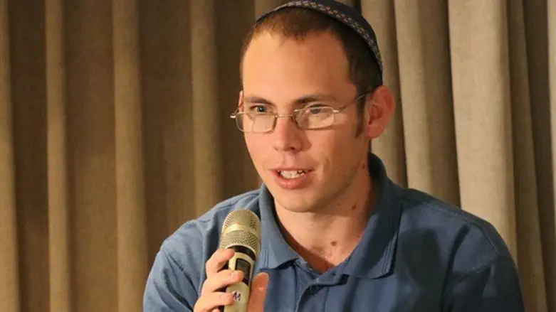 אברהם אליצור