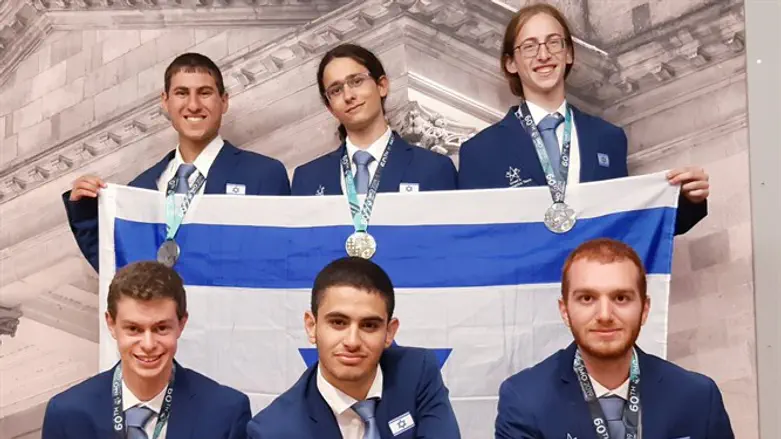 חברי נבחרת המתמטיקה