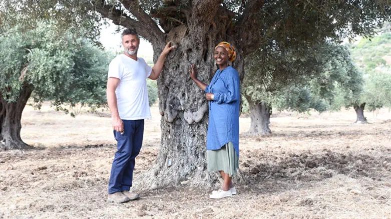 "אצלנו בבית אין דתי וחילוני. יש אמונה ויש יהודים פשוטים". בתיה והד שמואלי