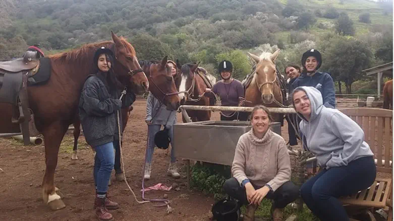 הכשרה חדשה - רכיבה על סוסים