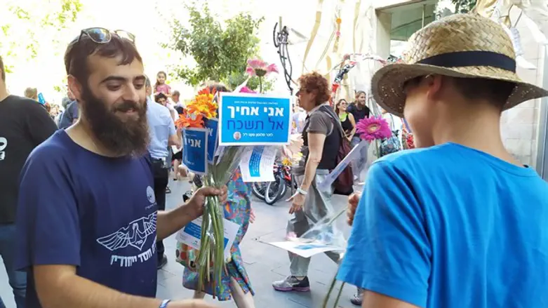 פרחים לזכרו של סלומון טקה