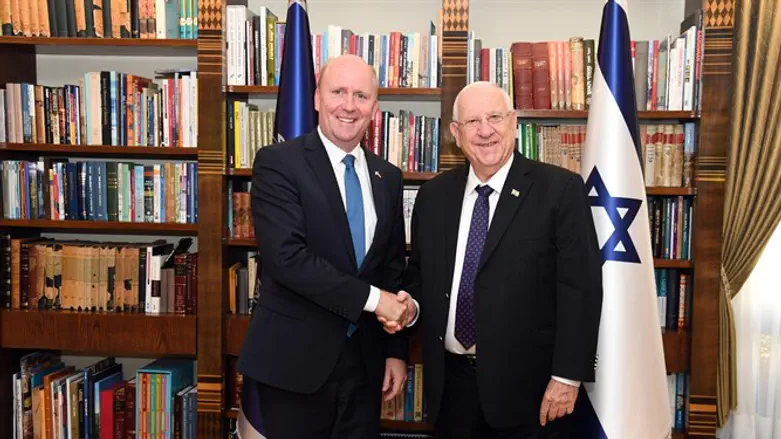 President Reuven Rivlin with Commissioner Uwe Becker