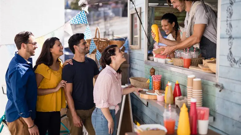 Food Truck (stock image)