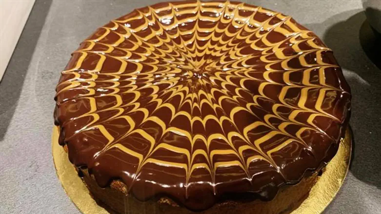 עוגת שיש בציפוי שוקולד