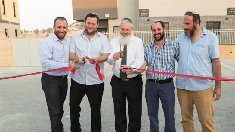 חנוכת השכונה החדשה בלשם