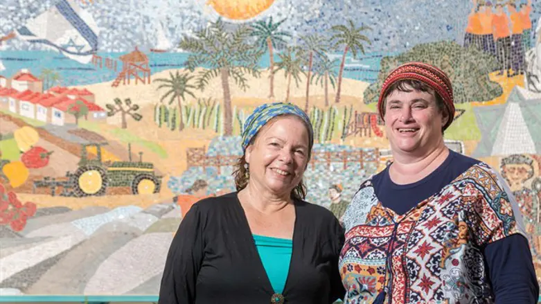 "משתאה בכל פעם מחדש מהאנשים האלה". נגה סולניק (משמאל) וטובה חדד