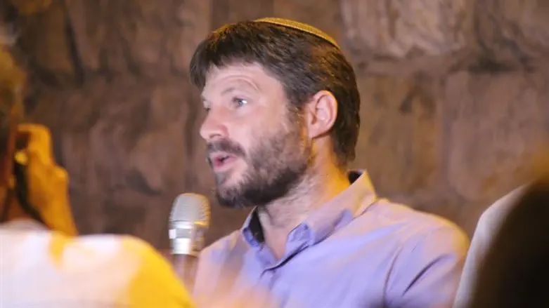 השר סמוטריץ' בצעדת תשעה באב